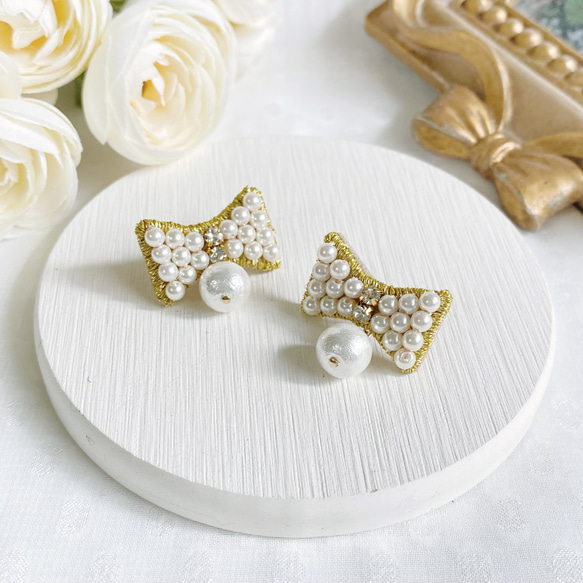 「Pearl ribbon」col:ゴールド　ビーズ刺繍リボンピアス/イヤリング 7枚目の画像