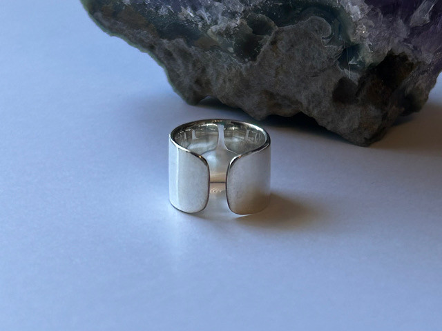 ヘリックス　イヤーカフ【つや消し仕上げ】