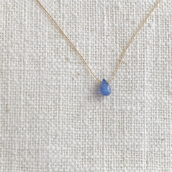 G99【宝石質カイヤナイト】透き通る群青色 肌にやさしい絹糸のネックレス　金具は14kgfを使用　長さ＆糸選べます。 4枚目の画像