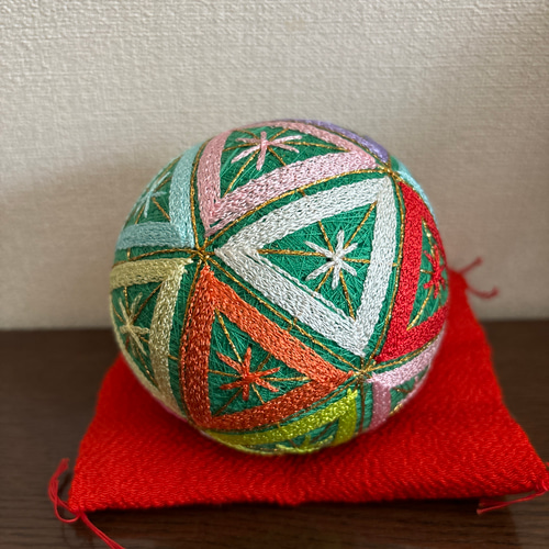 手鞠(春色・カラフル) No.6  <SOLD> 東京】自由学園明日館 JMショップ 讃岐かがり手まり展「春の音色