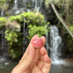 ミニ☆ロードクロサイト（インカローズ）☆スフィア☆22.3mm☆瀧川神社にて浄化済み☆天然水晶ビーズ台座付き☆No.2 15枚目の画像