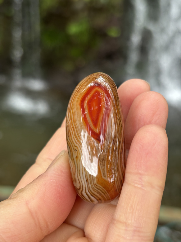 ボツワナアゲート☆握り石☆48㎜☆瀧川神社にて浄化☆No.1 2枚目の画像