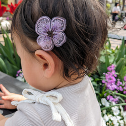 ベビーヘアクリップ♡刺繍フラワーヘアアクセサリー♡ 5枚目の画像