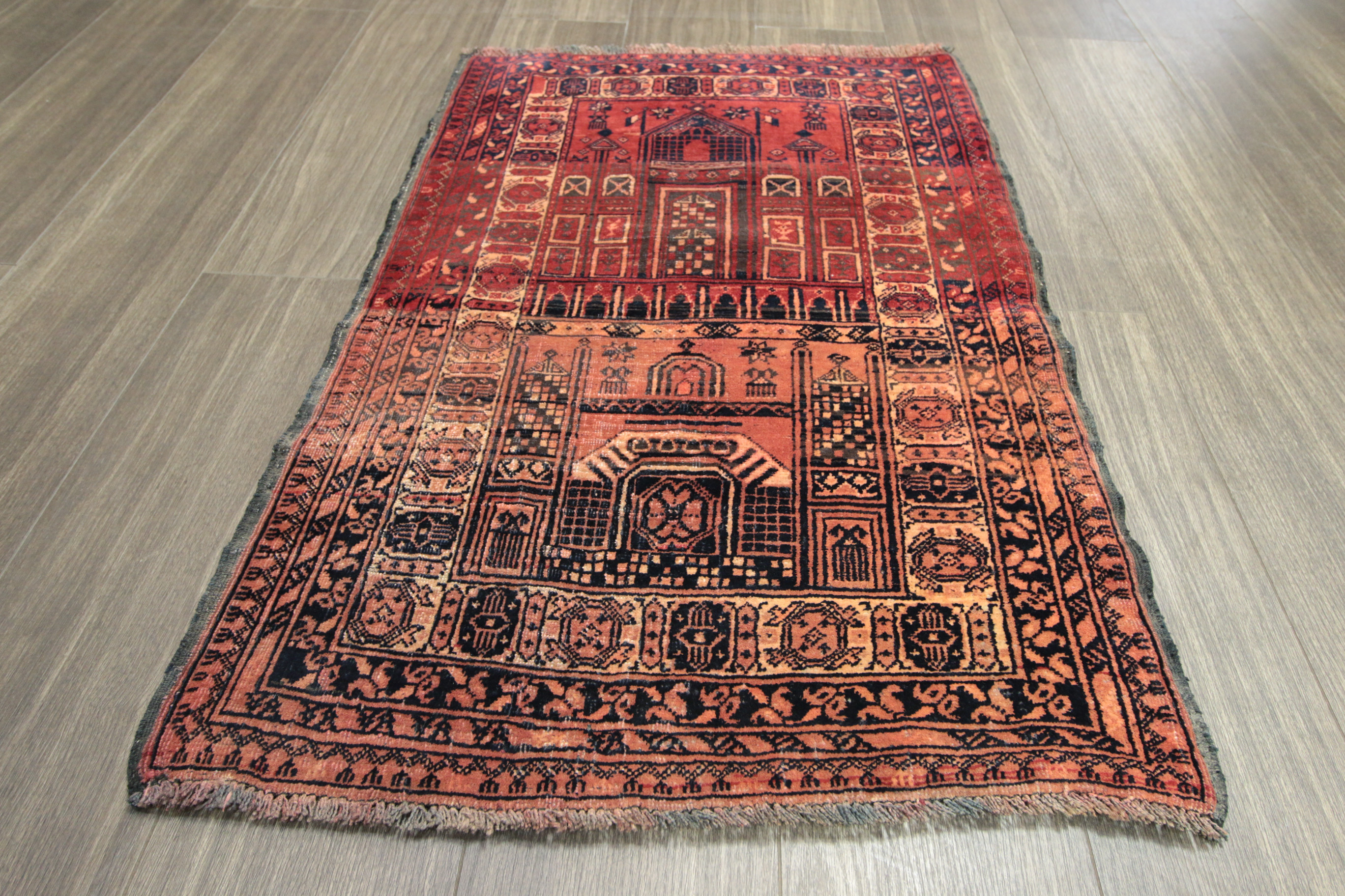 大きなアフガニスタンのトライバルラグ① トライバルラグ [バルーチ] アフガニスタン産 / 1980年代