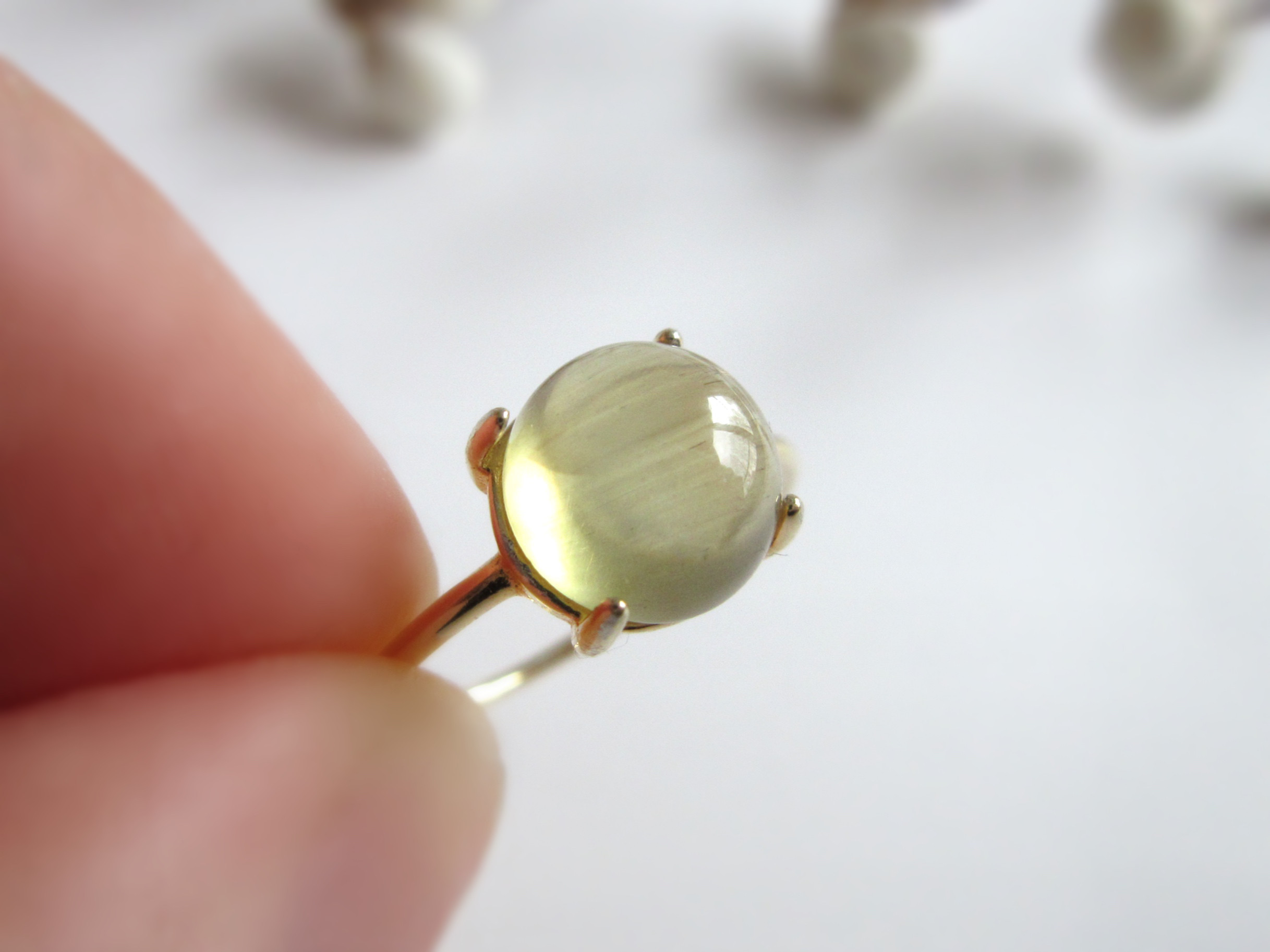 7mm美粒「アパタイトキャッツアイ」カボションリング