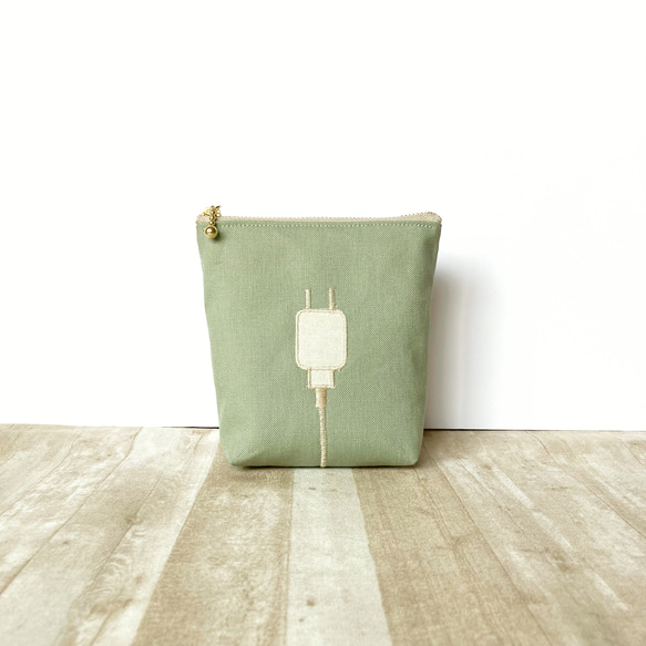 充電器！ポーチ【ピスタチオ】 1枚目の画像