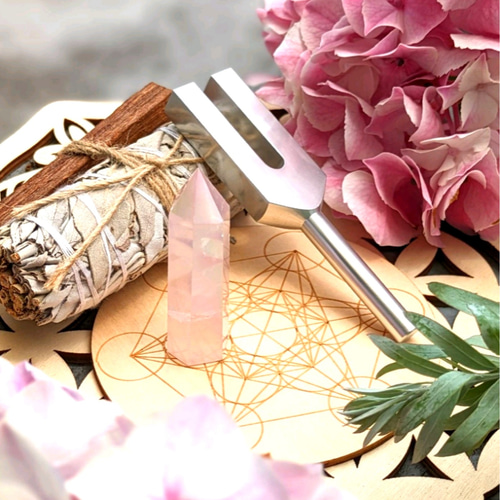 ヒーリングアイテムクリスタルチューナー4096Hz音叉光高波動オーラ加工