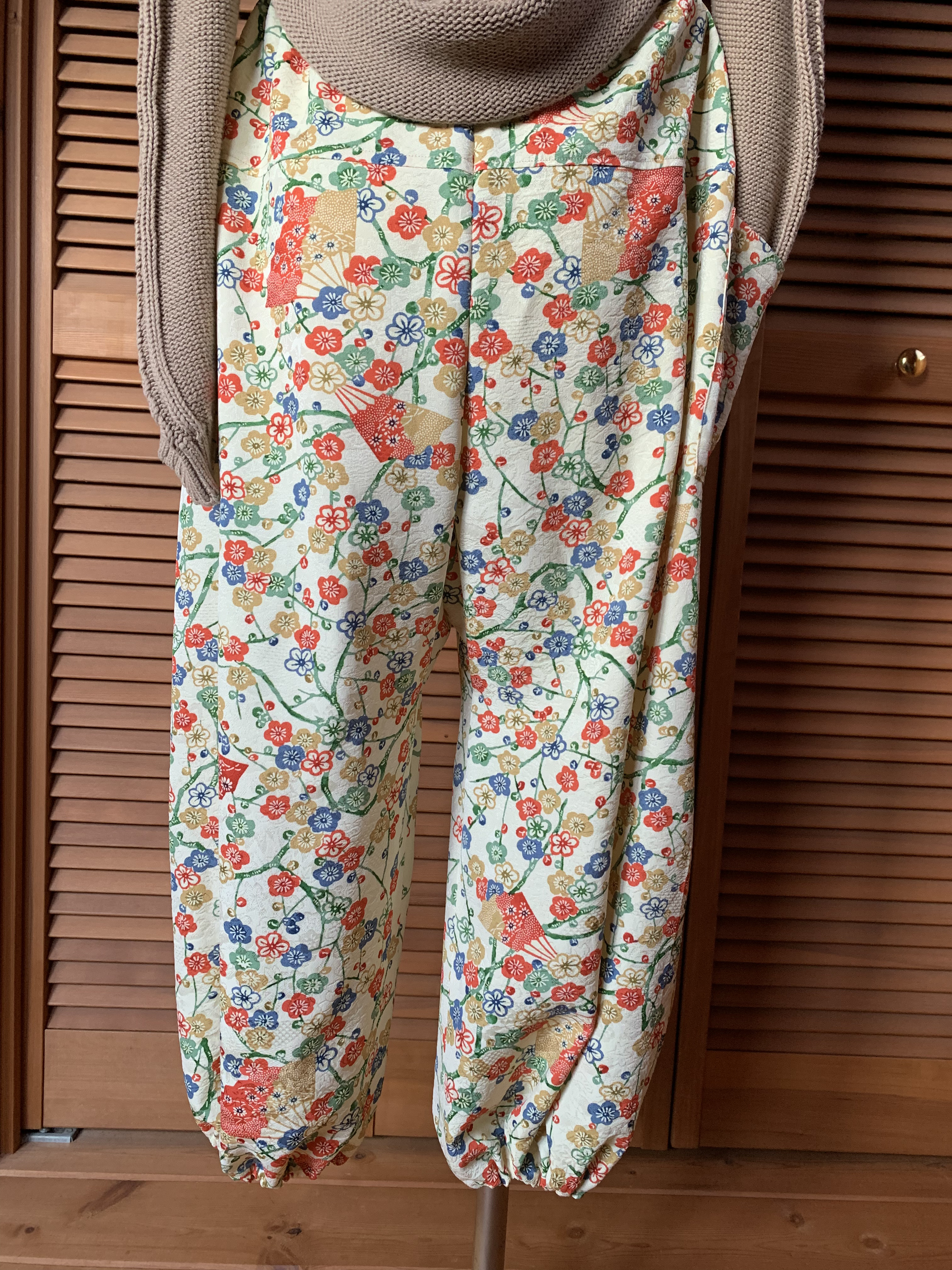 クリーム色　９０ｃｍ着  物リメイク