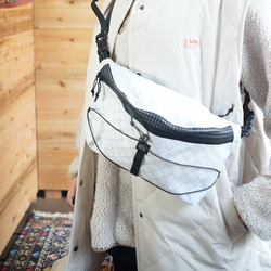 白色 [Hiker Naname Bag, L] / 登山、露營、戶外、節慶、隨身包、慢行 第4張的照片