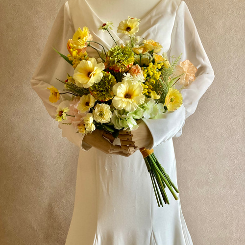 ラナンキュラスとミモザのブーケ ラナンキュラスとミモザのブーケ