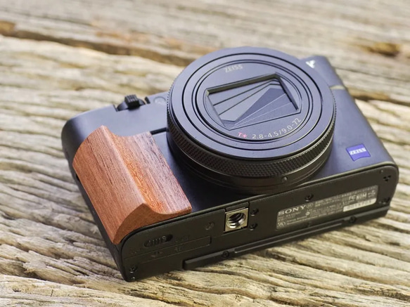 RX100シリーズ用ウッドグリップ（サペリ）＋ クラシコ