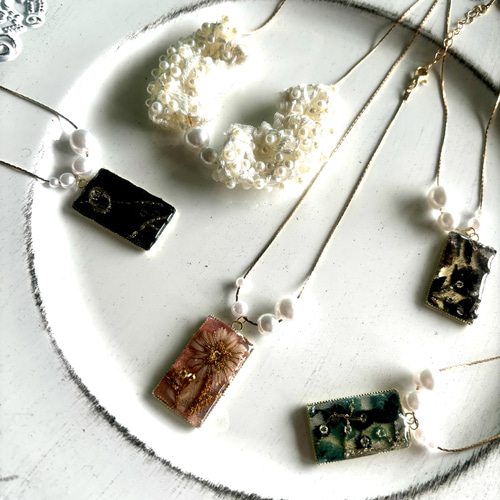 難あり割引】インド刺繍リボンのネックレス レジンとパール ネックレス
