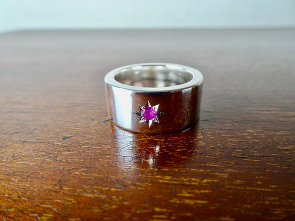 【逸品】 仁尾彫金『一つ星3mmルビー、幅1cm、プラチナ平打リング 13号～