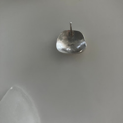 《silver950》まぁるい　台形　シルバー　スタッド　ピアス　樹脂イヤリング　変更可能　シンプル　アレルギー対応 9枚目の画像