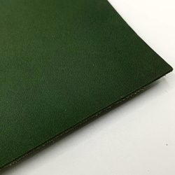 栃木レザー　染料仕上げ　グリーン　A4サイズ　1.0～1.5mm　革　皮革　本革　ヌメ革　レザークラフト　ハンドメイド 3枚目の画像