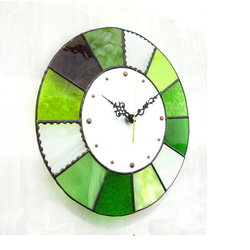 28㎝φ・ステンドグラスの時計（掛時計・置時計）クッキー＊グリーン系 6枚目の画像