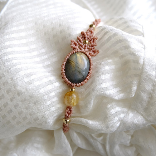 ラブラドライト・ルチルクォーツ（ マクラメ編みブレスレット 誕生日