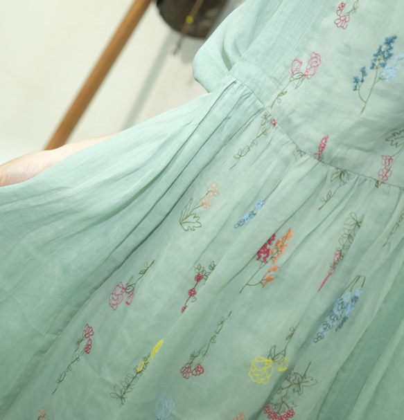 新作.全4色。品質よい麻/リネンドレス.上品な涼しいワンピース　ミディアムスカート　ブルー 11枚目の画像