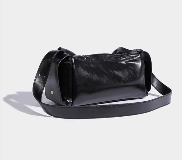 牛革   リボンで結んだバッグ  2way　レザー　ショルダーバッグ　通勤ハンドバッグ　革 斜めがけ　本革 8枚目の画像