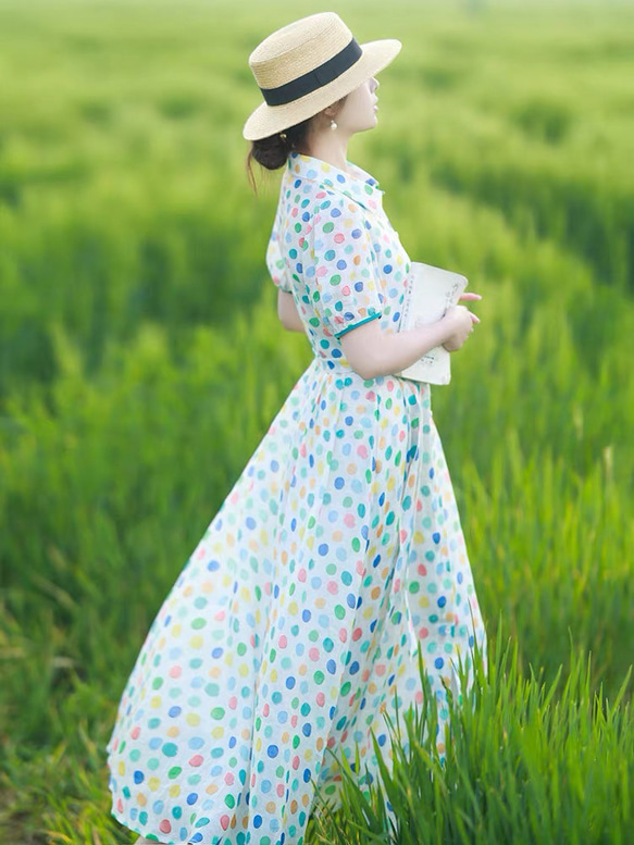 涼しげ水玉のラミー/麻のロングワンピース　ウエストリボン　ポケット付き【春夏秋】 1枚目の画像