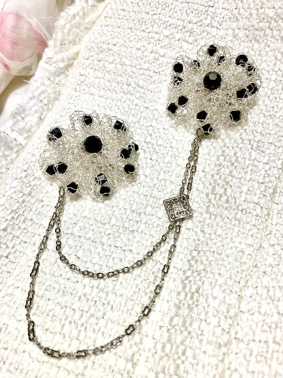 ツインフラワーチェーン付きブローチ ブローチ sakurara 通販 ツインフラワーチェーン付きブローチ ブローチ sakurara 通販