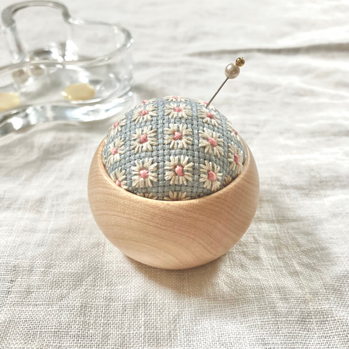 ピンクッション 針山 ♢ 木工房 ウッドボウル メープル ♢【 ぎざぎざ
