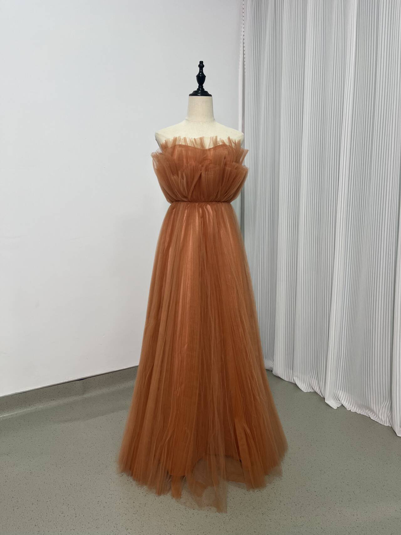 送料無料！パーティードレス プリーツスカート ベアトップ ファスナー テラコッタ色 ロング  前撮り