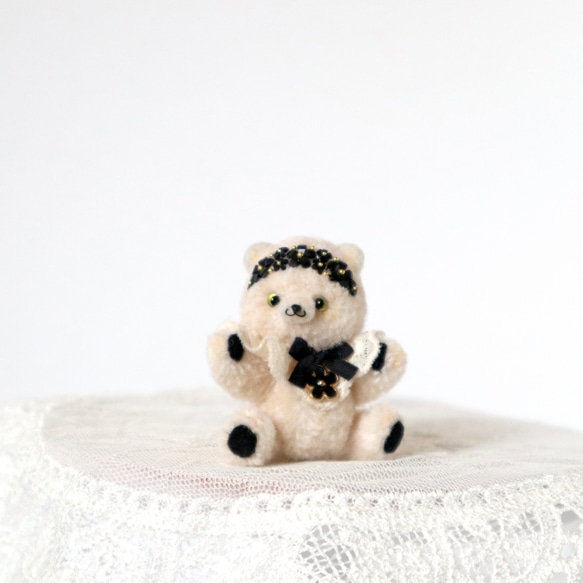 時尚熊，黑色花朵微型泰迪熊內飾 第1張的照片