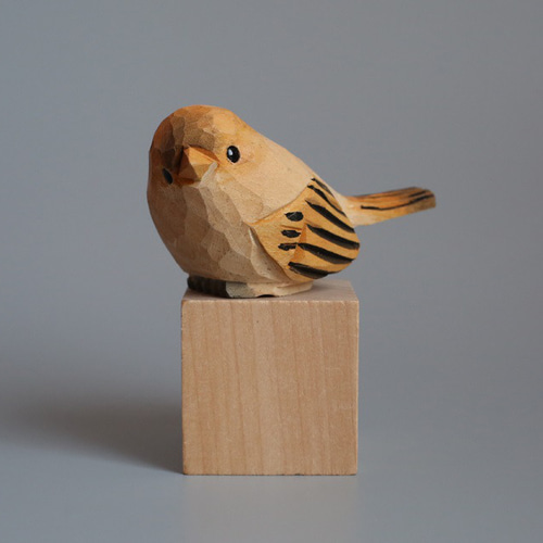 スズメさん専用出品 萌えるスズメちゃん 木彫りの 鳥 置物 ギフト プレゼント ギフト
