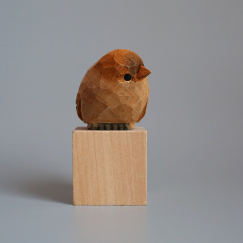萌えるスズメちゃん 木彫りの 鳥 置物 ギフト プレゼント ギフト