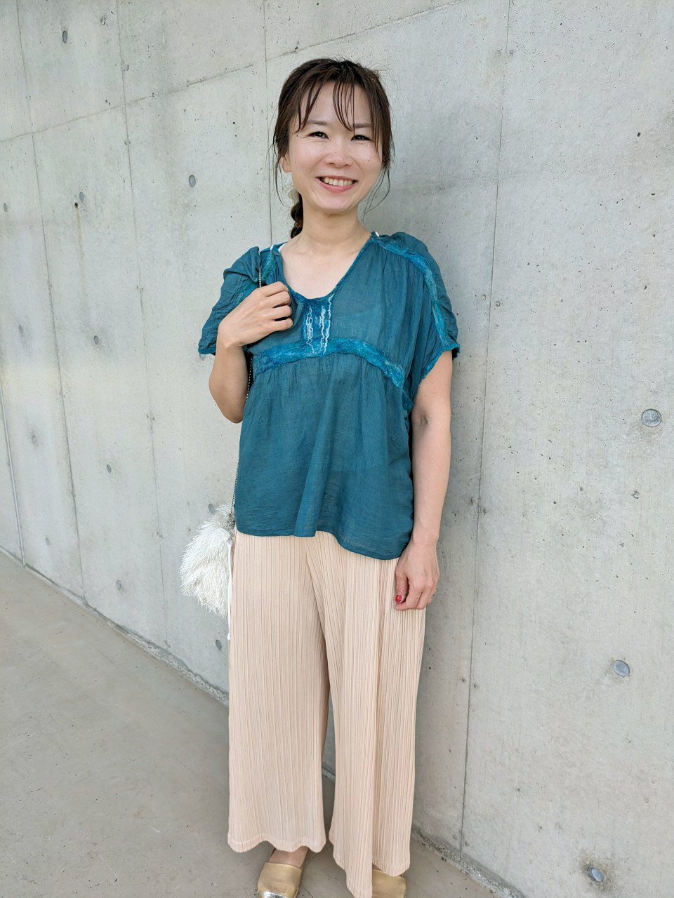 半袖の服～「アクティブ」透け感 ブラウス ターコイズブルー