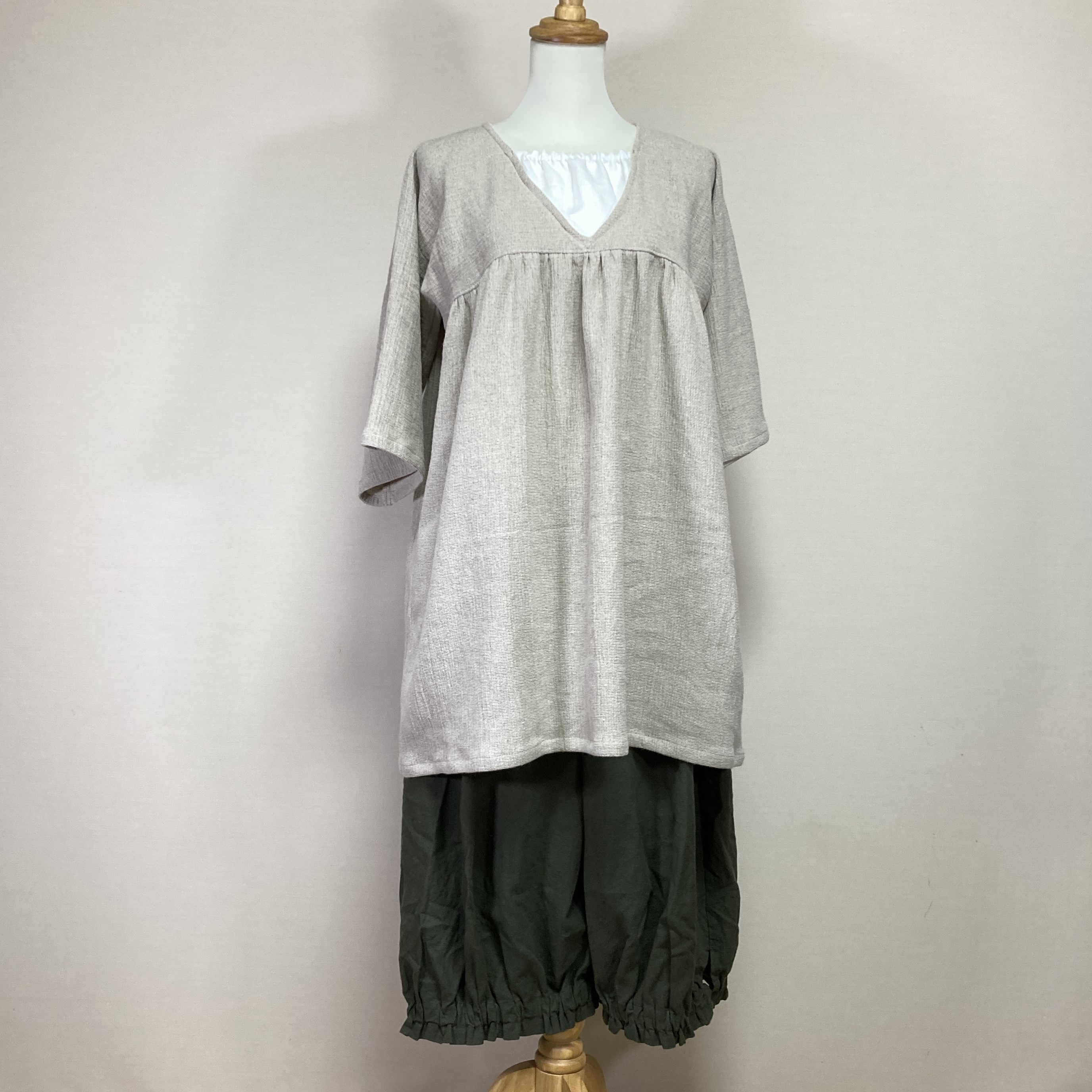 大人ガーリーチュニック◆【ラフクロス（ハーフリネン）生成り】◆フリーサイズ