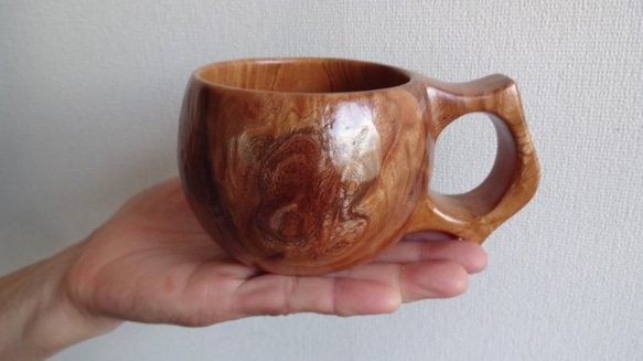 　暴れる杢ケヤキの一木彫りコーヒーカップ　 13枚目の画像