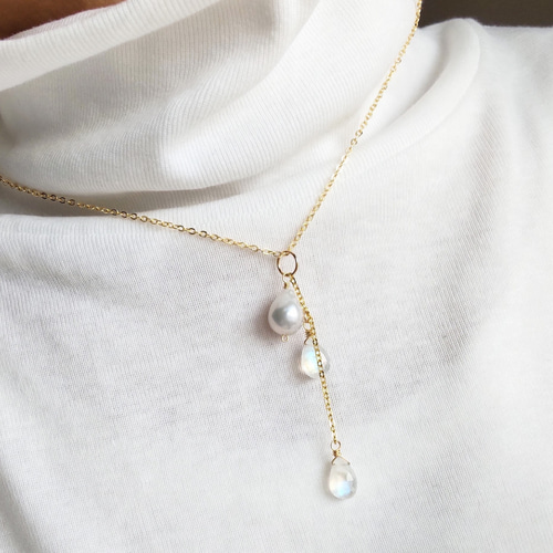 再販】虹色 k14gf淡水パール&レインボームーンストーン ペンダント