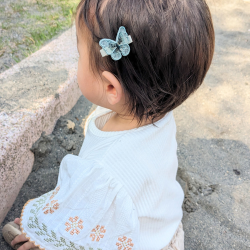 蝶々ヘアクリップ♡ベビーヘアクリップ♡ 刺繍♡バタフライ