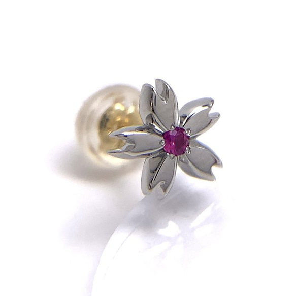 桜のピアス アメジスト/シルバー925 ピアス 片耳用/セカンドピアス つけっぱなし/和柄 ピアス 和装/メンズピアス 1枚目の画像