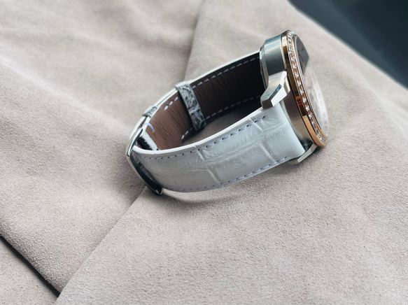 ヒマラヤクロコダイル革の時計ベルトをハンドメイドで丁寧に手縫いで​​仕上げています（送料無料） 4枚目の画像