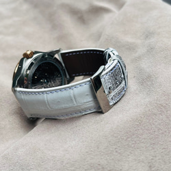 ヒマラヤクロコダイル革の時計ベルトをハンドメイドで丁寧に手縫いで​​仕上げています（送料無料） 3枚目の画像