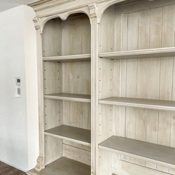 フランスアンティーク調カップボード シャビーシック 飾り棚 オーダーメイド家具 かわいい店舗什器 ディスプレイシェルフ 8枚目の画像