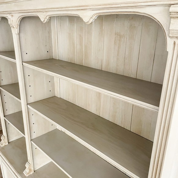 フランスアンティーク調カップボード シャビーシック 飾り棚 オーダーメイド家具 かわいい店舗什器 ディスプレイシェルフ 9枚目の画像