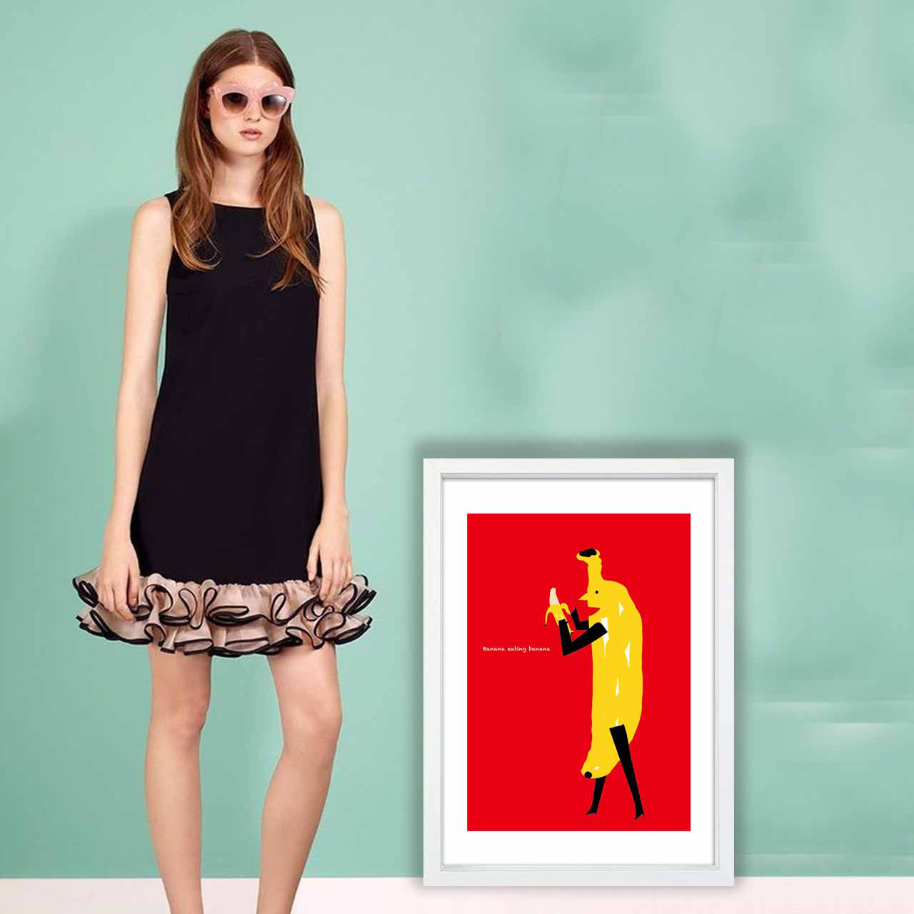 バナナを食べるバナナ　バナナ　フルーツ　送料無料　ポスター　A4 A3 A2 A1　アート  　アートポスター　2542