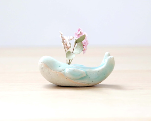 作家もの 花器 一輪挿し／墨流し オブジェ／一点もの 陶芸 子クジラの花挿しオブジェ ウォーターブルー ＊ ドライフラワー付き