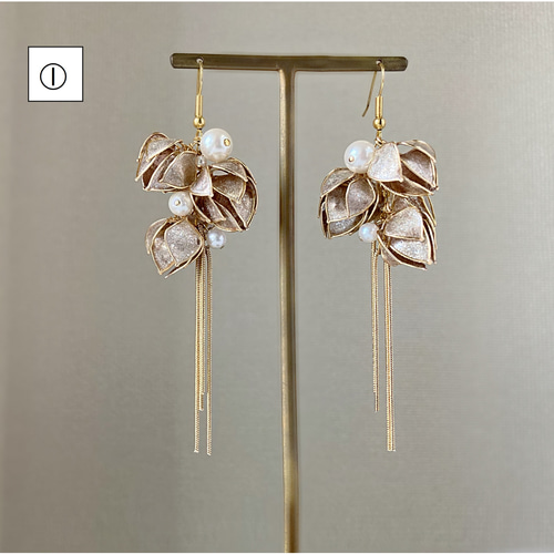 ブロンズゴールド色の花の蕾 ヘッドドレス&ピアスのセット