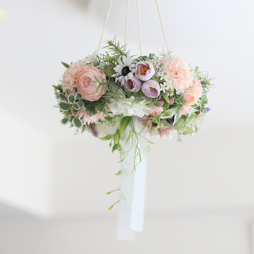 そよ風に揺れるお花のシャンデリア～カーネーションのフライングリース