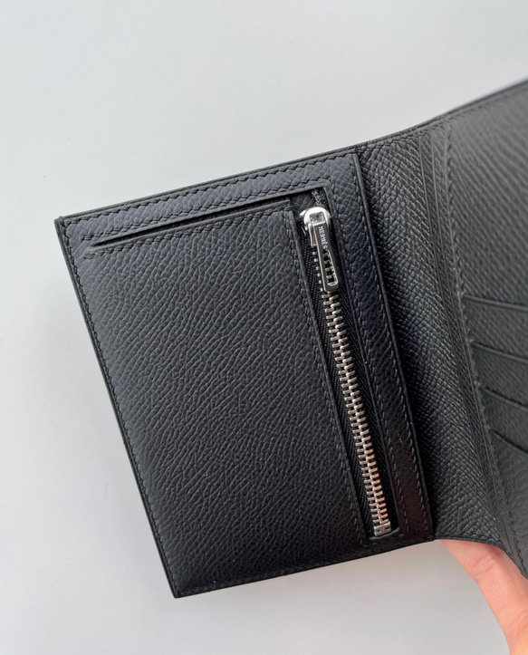 ベルト付き二つ折り財布　コンパクト財布　エプソン黒　手縫い 3枚目の画像