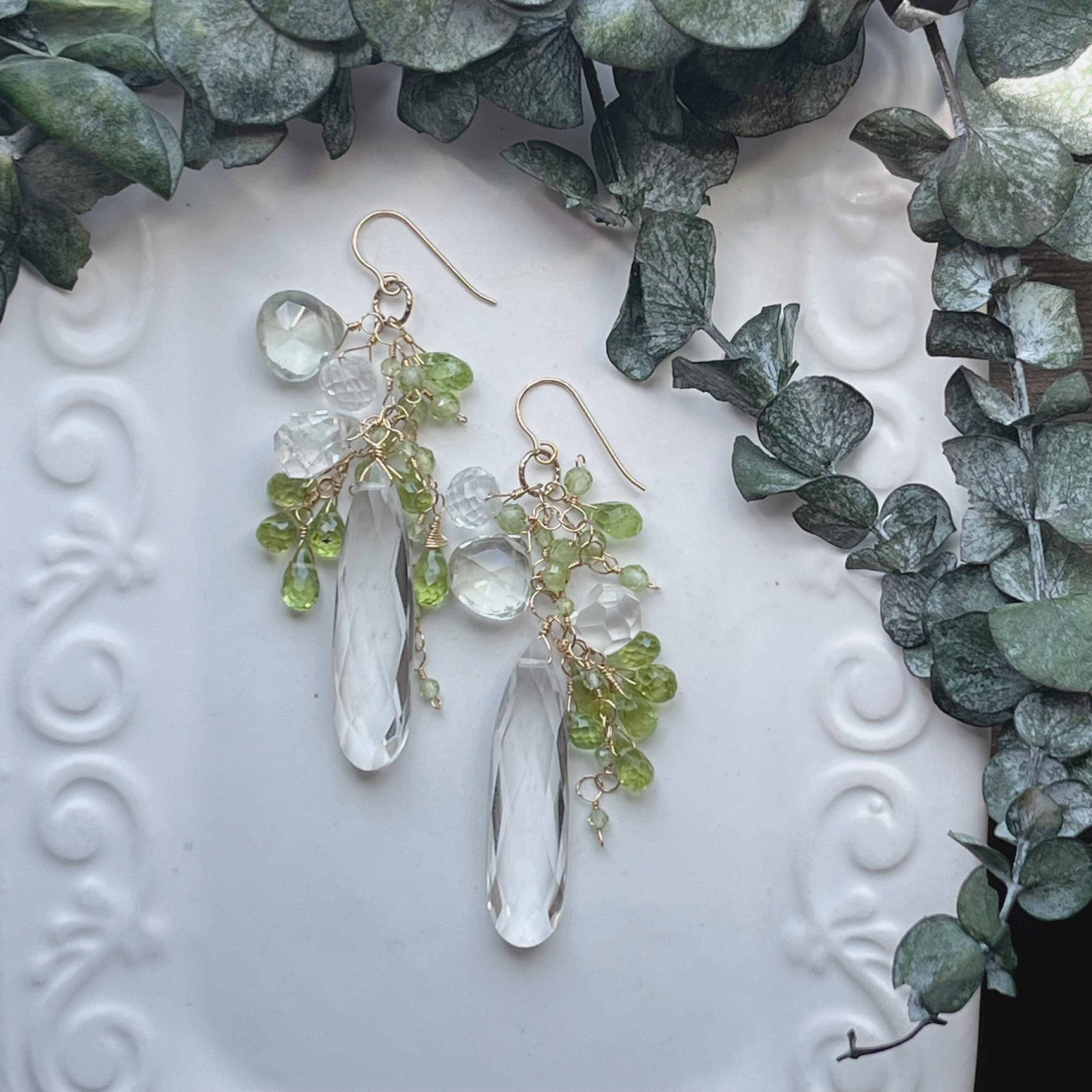 【14kgf】クリスタル＆ペリドットピアス しゃららん