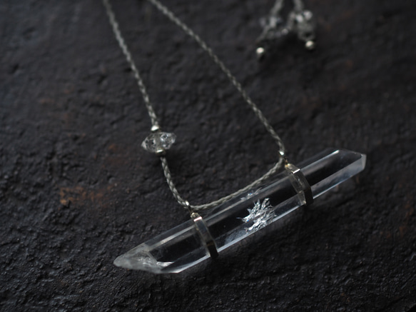 titanium in quartz silver necklace (tenge) 2枚目の画像