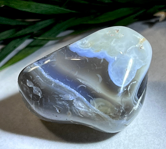 守護石✨　天眼石　ボツワナ　瑪瑙　タンブル　袋付き　原石 3枚目の画像