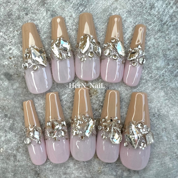 ベージュストーン韓国デザインネイルチップ ネイルチップ（つけ爪