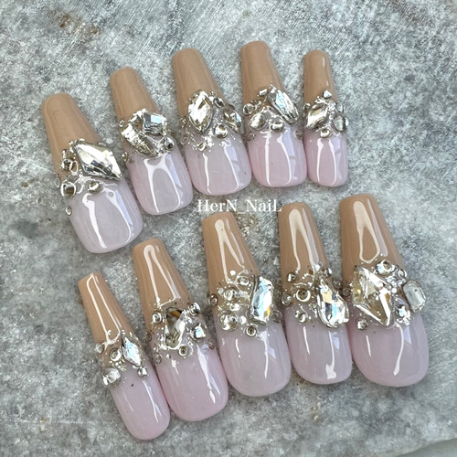 ベージュストーン韓国デザインネイルチップ ネイルチップ（つけ爪  